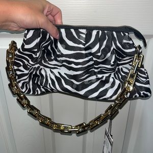 Boohoo NWT zebra print ruched bag with gold chain